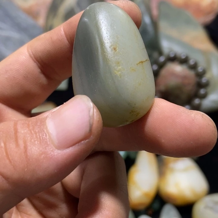 和田玉（糖玉）未镶嵌挂件
