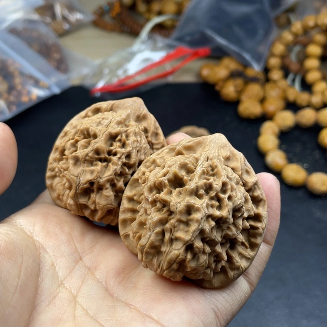 猴头核桃吊坠别想着