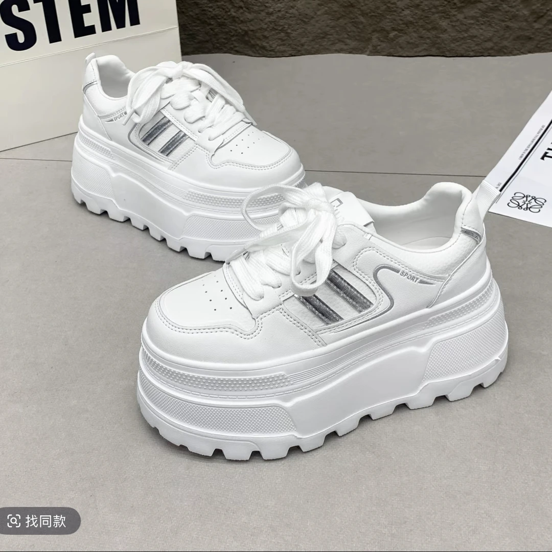 2805     时尚运动鞋 不累脚