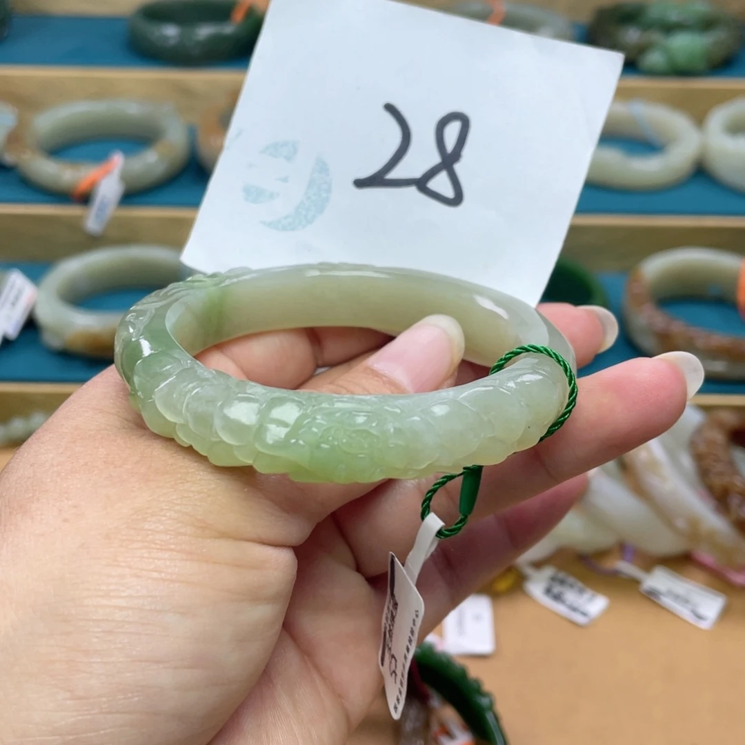未镶嵌手镯和田玉圈口55+
