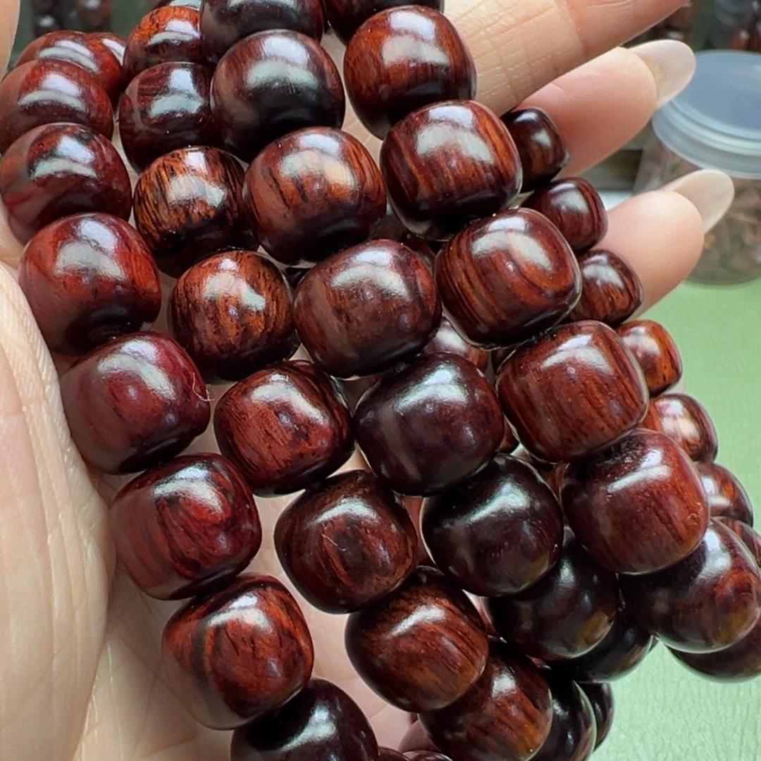 降真香其他海南红降1.0老型红油底芝麻纹满结油浮力价。