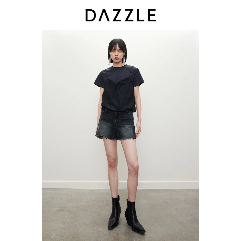 【上新】DAZZLE地素 牛仔裤 夏马衔扣装饰毛边磨白短裤2I2R112