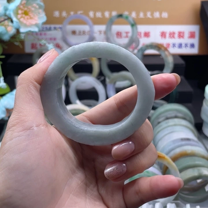 【闪购商品】定制翡翠手镯未镶嵌y*
