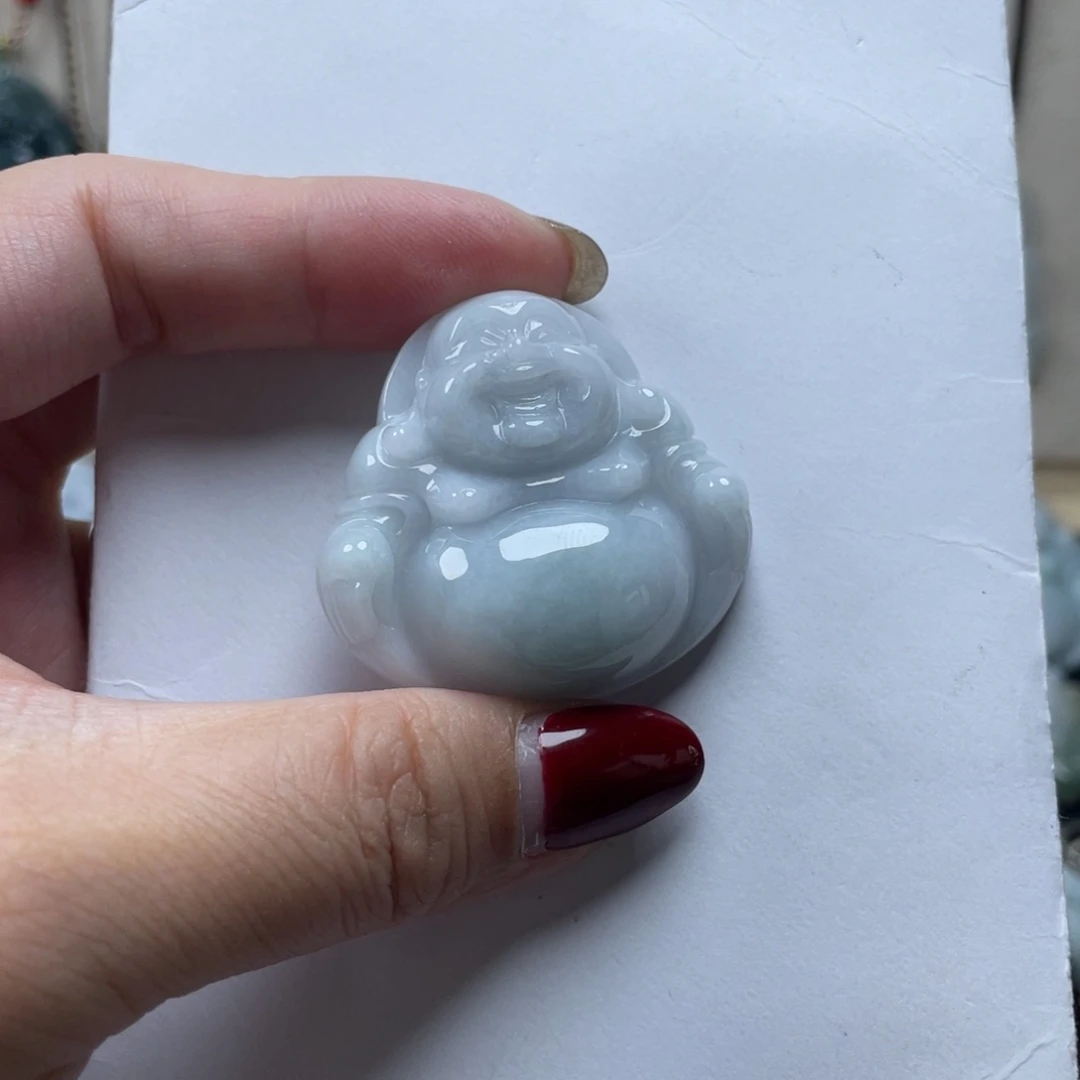 翡翠颈饰未镶嵌可*园佛公