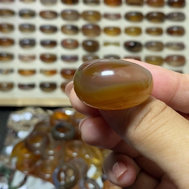 ****董玛瑙/玉髓戒指未镶嵌