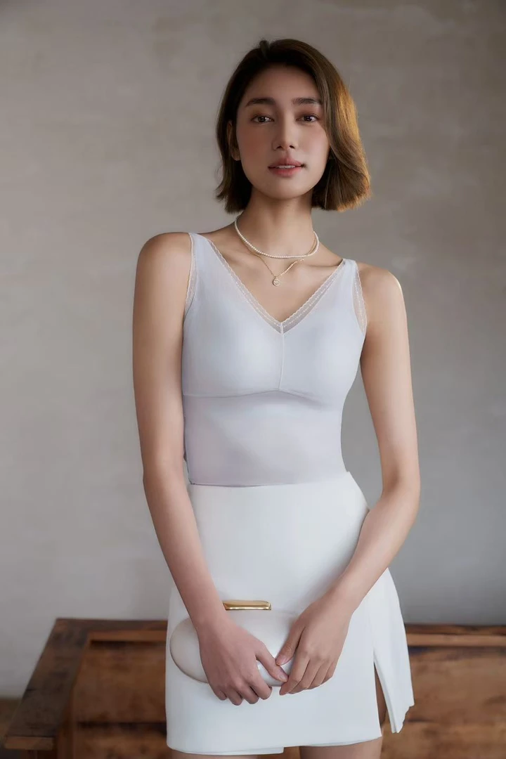 【桑蚕丝润肤滋养衣】免穿文胸女士美背吊带打底背心