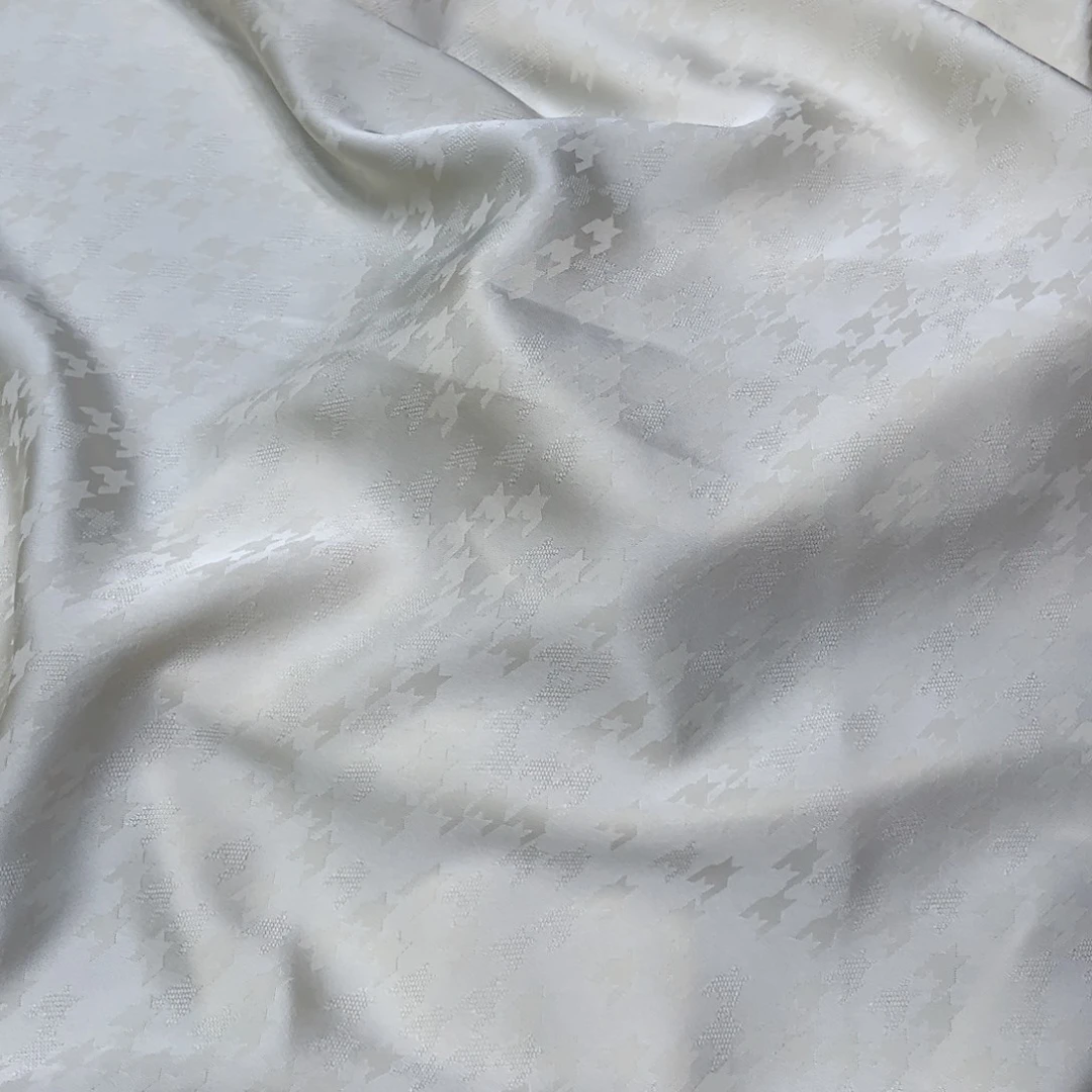 【闪购商品】2米奶白千鸟格提花