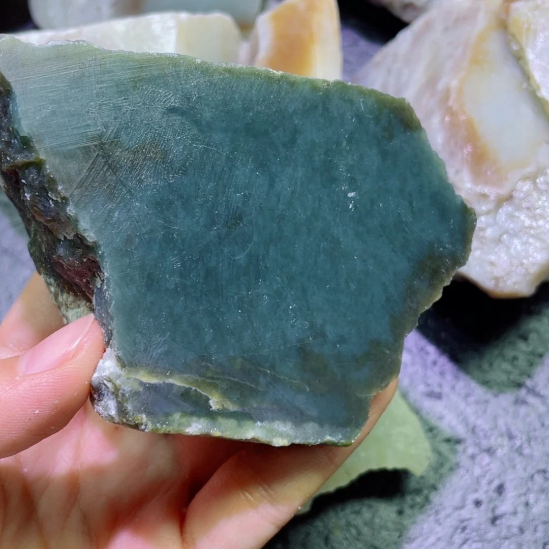 和田玉未镶嵌珠宝半成品