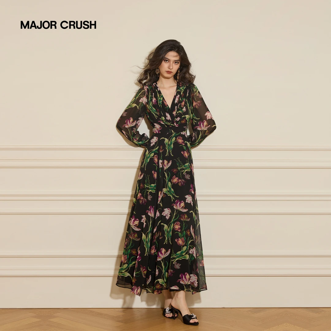 MAJOR CRUSH秋季新款气质复古印花压褶秋意浓眠连衣裙7626