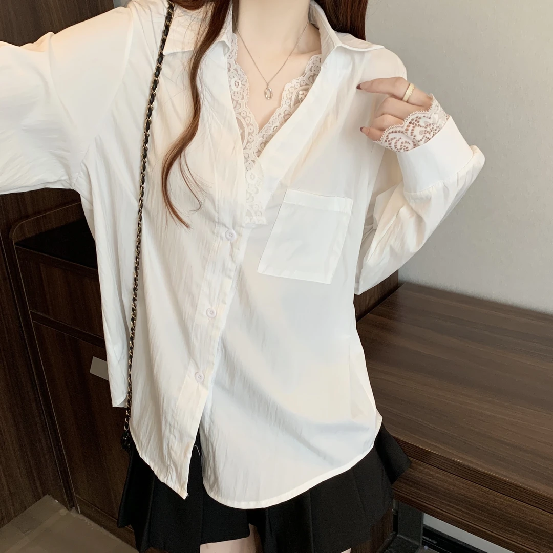 大码女装早春季新款时尚花边单排扣蕾丝拼接口袋长袖衬衫气质上衣