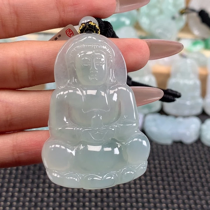 颈饰未镶嵌翡翠观音