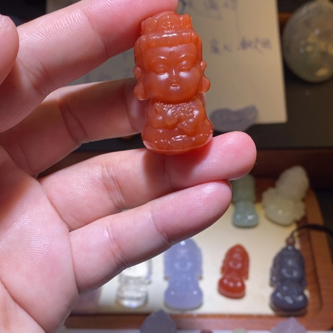 仔***麻玛瑙/玉髓未镶嵌颈饰虚空藏宝宝
