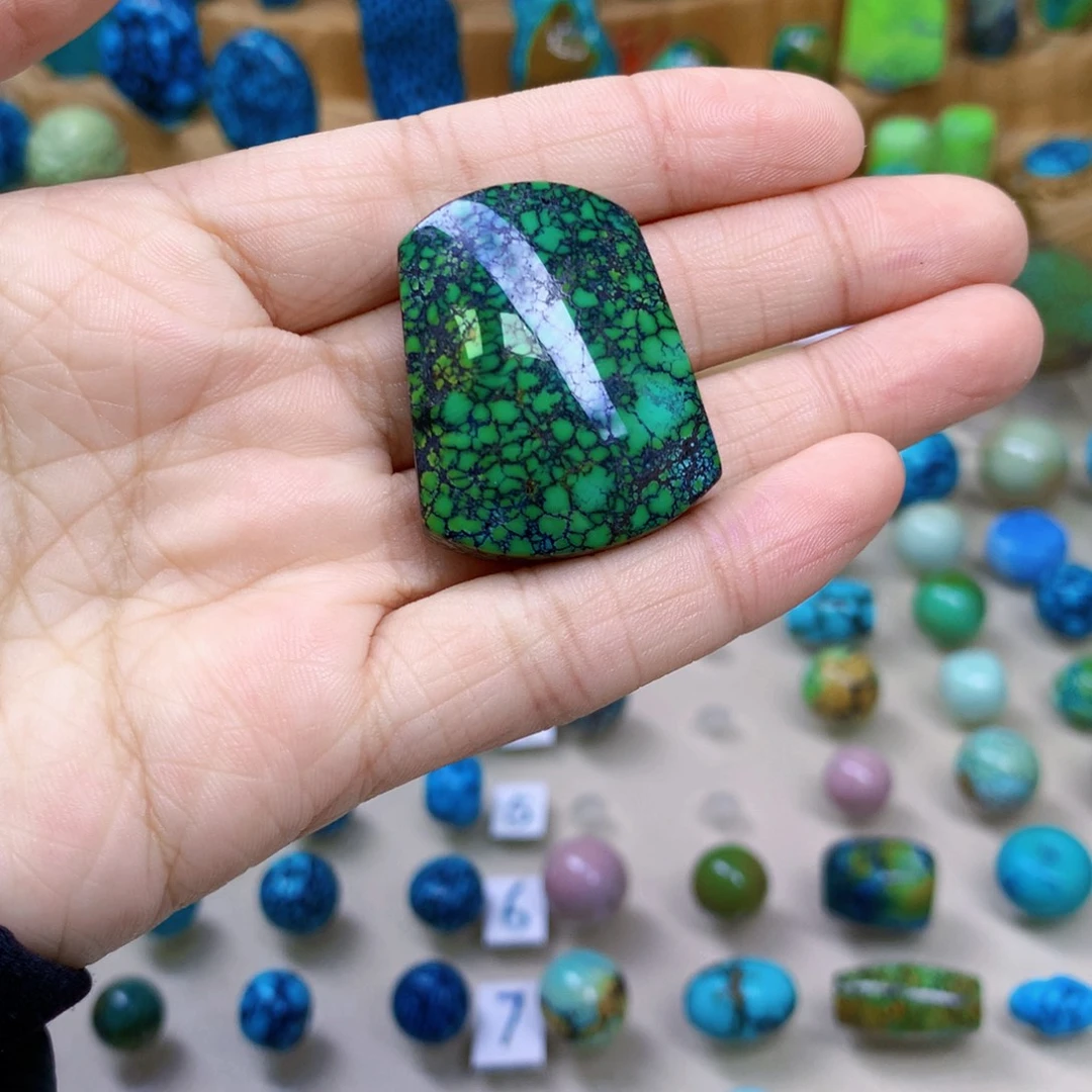 绿松石未镶嵌三彩随行