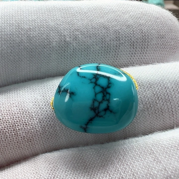 绿松石未镶嵌随形