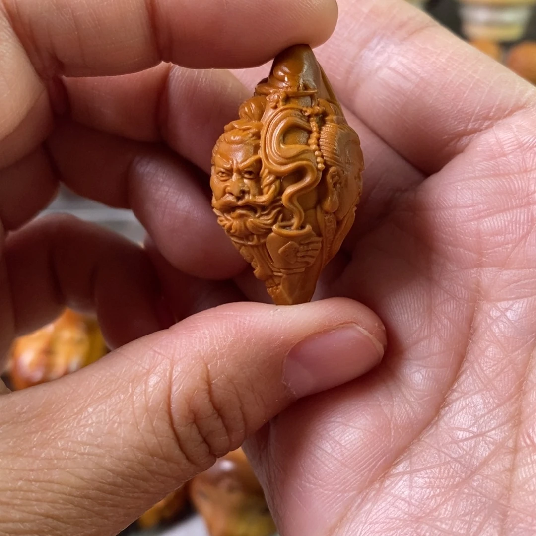 橄榄核把件桃源三结义