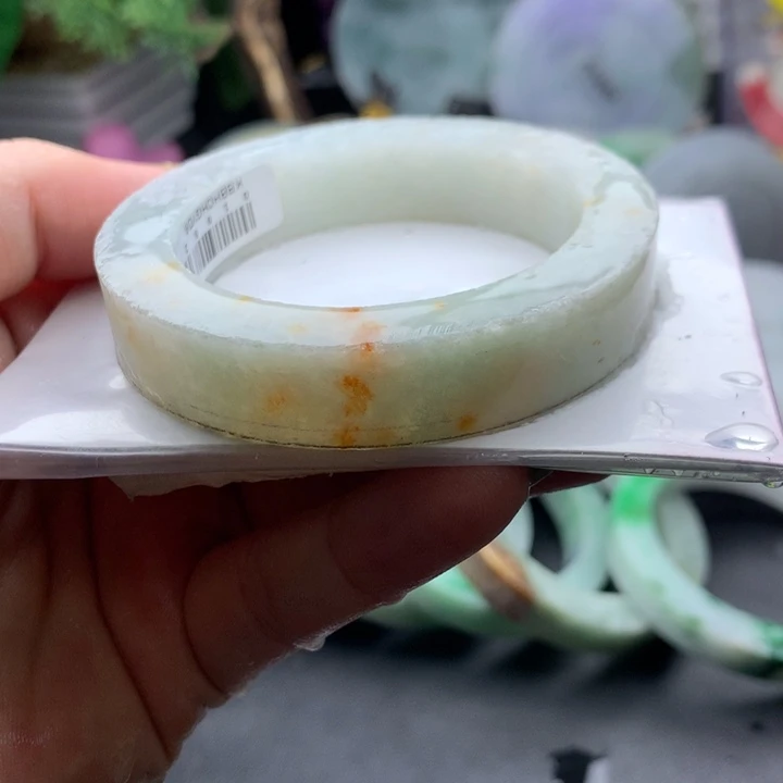 未镶嵌手镯定制翡翠