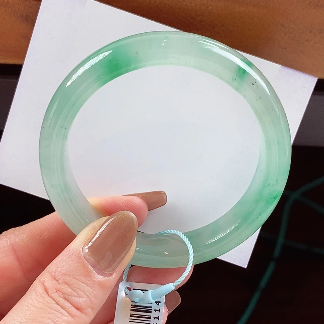 石英质玉手镯未镶嵌非洲翠手镯