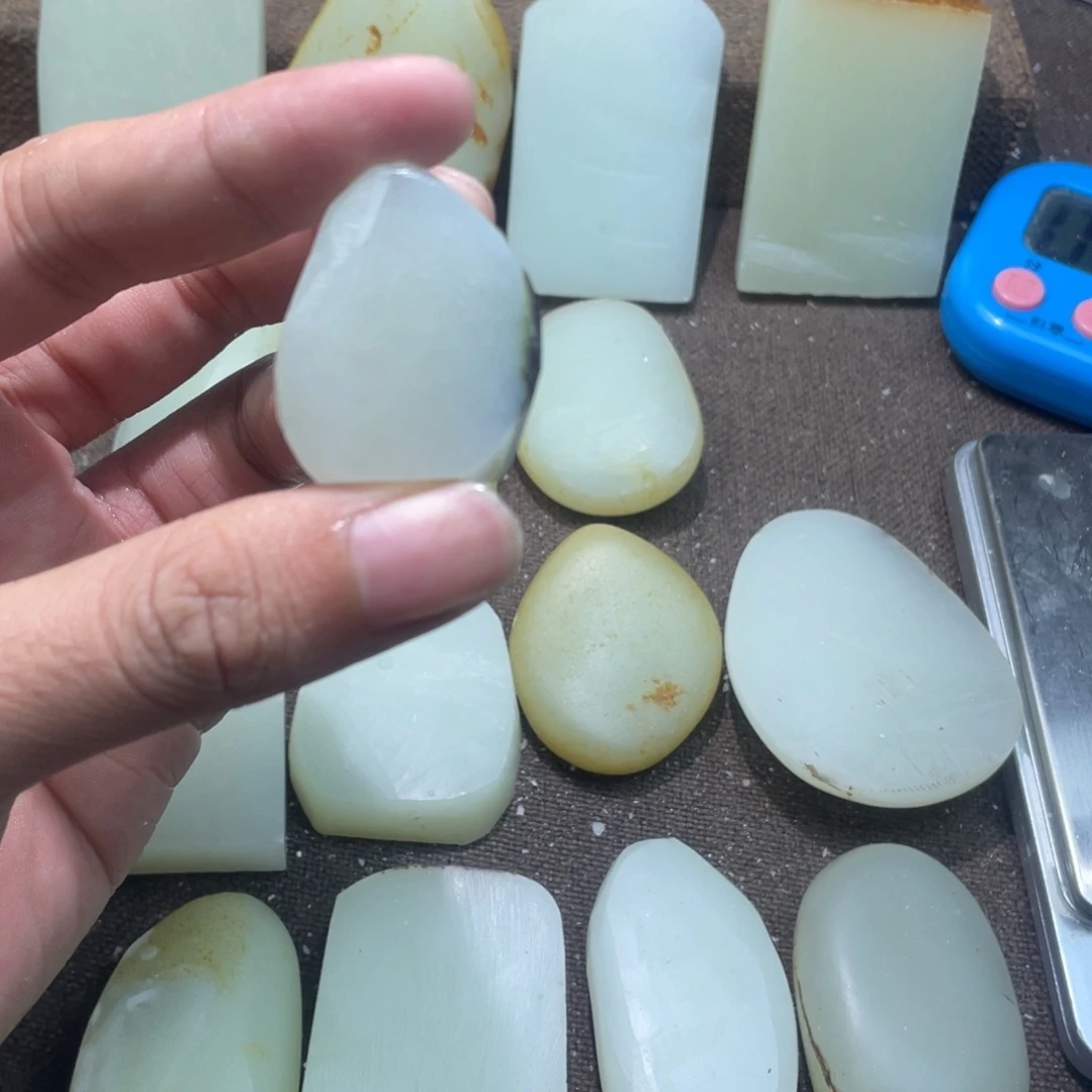 陈***磊未镶嵌和田玉定制和田玉
