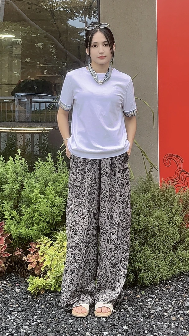复古印花休闲直筒阔腿裤女夏季新款松紧腰显瘦百搭