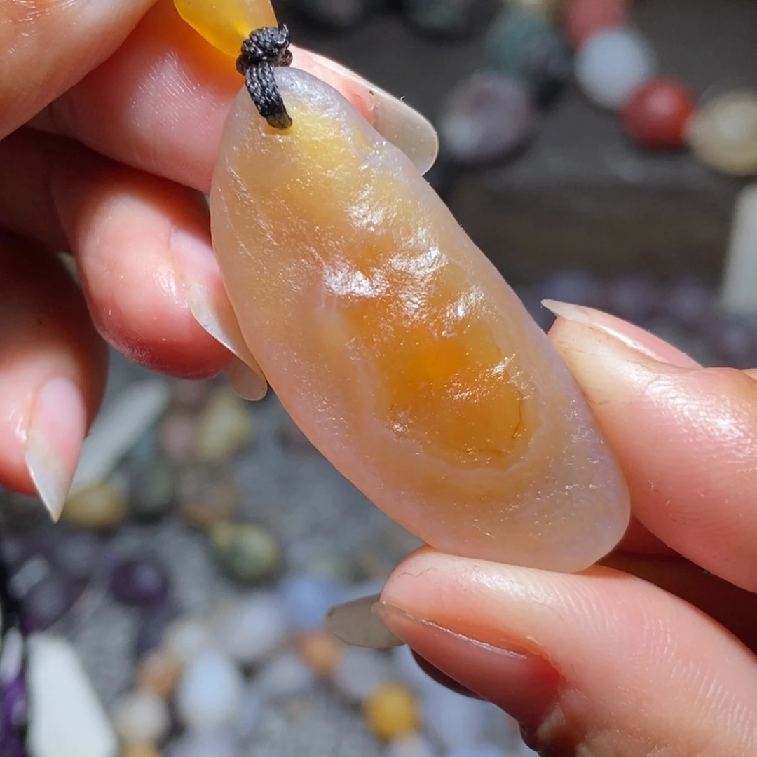 未镶嵌玛瑙/玉髓珠宝半成品
