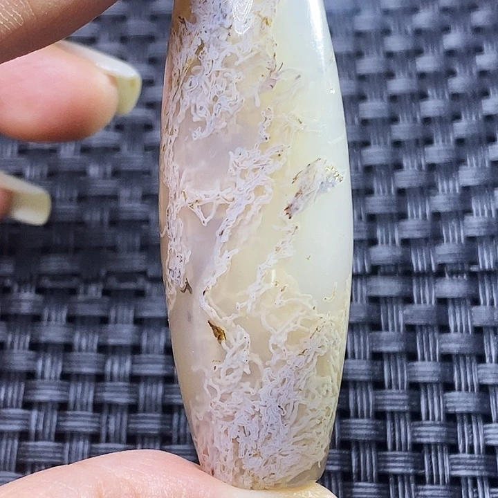 轩***泽玛瑙/玉髓未镶嵌颈饰