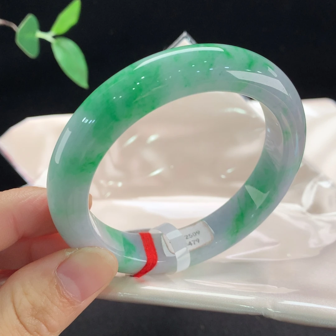 翡翠未镶嵌手镯0479