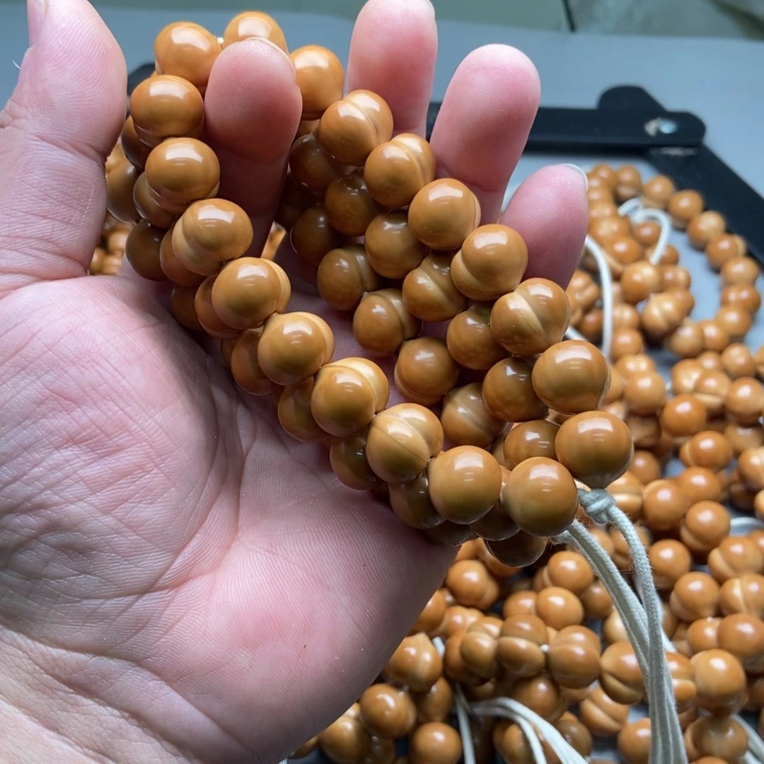 吊坠猴头核桃柯基