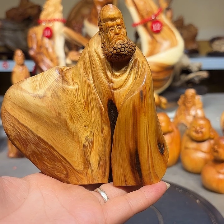 柏木太行崖柏达摩摆件