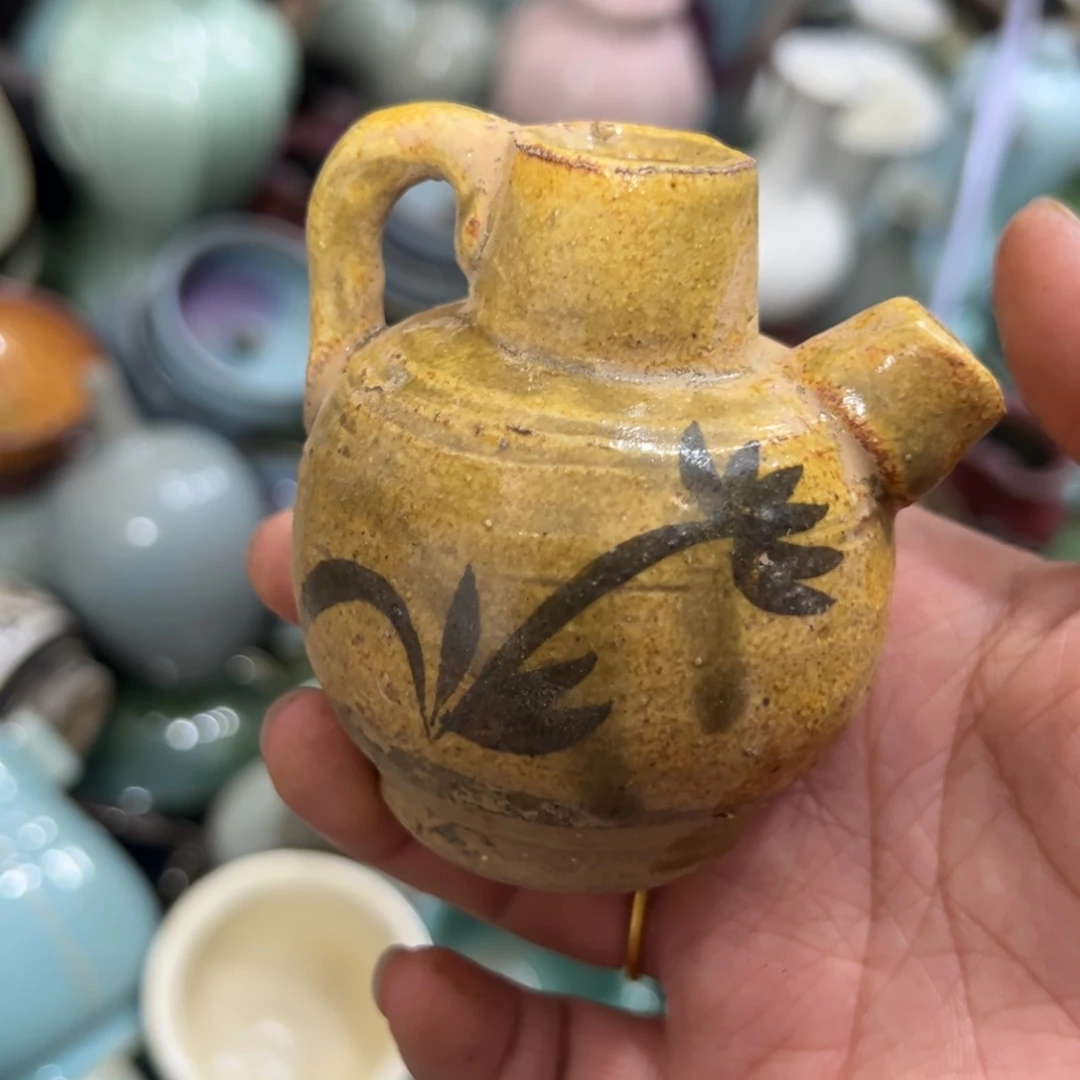 陶摆件摆件摆件是由各种工具