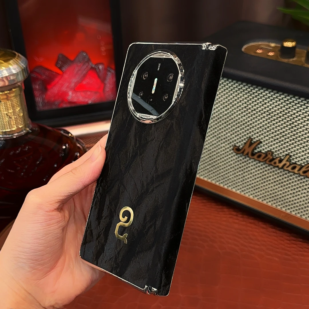 适用华为MATEX5雪山纹中轴磁吸专属折叠横竖支架高颜值手机壳