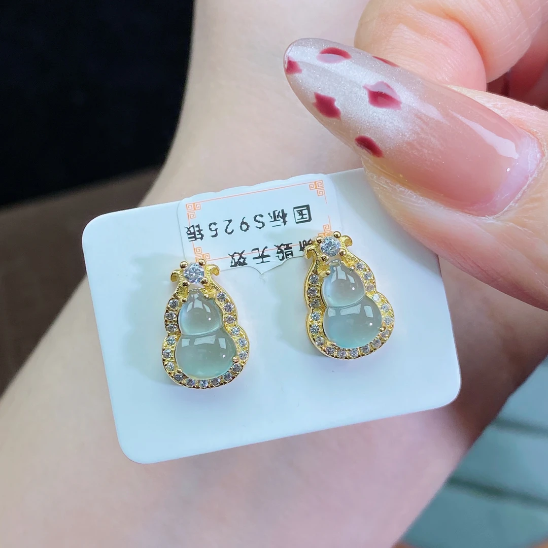 天然翡翠A货百搭轻奢小众设计款葫芦耳钉通体S925银镶嵌