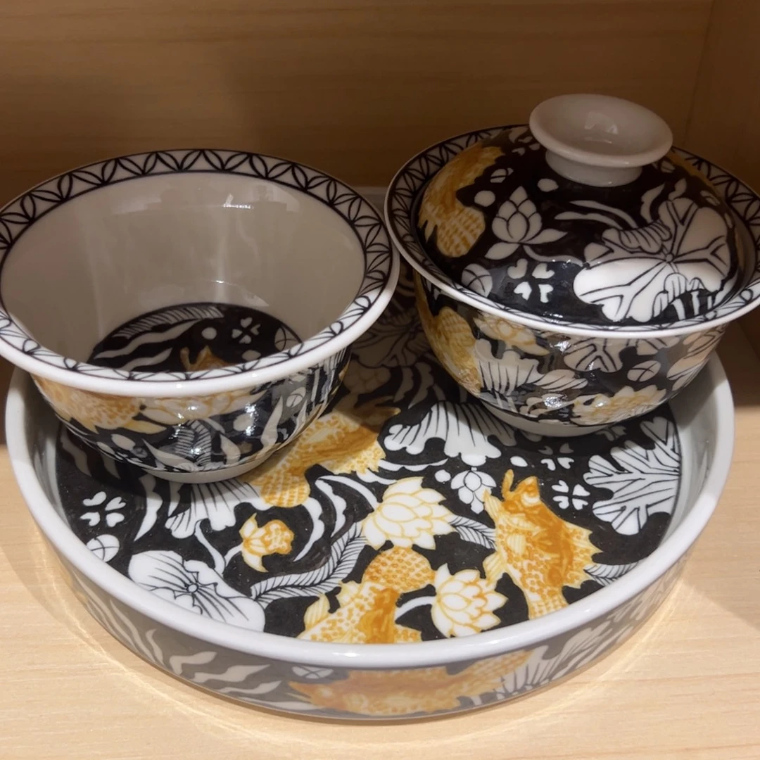 皆***依陶摆件景德镇手工手绘陶瓷