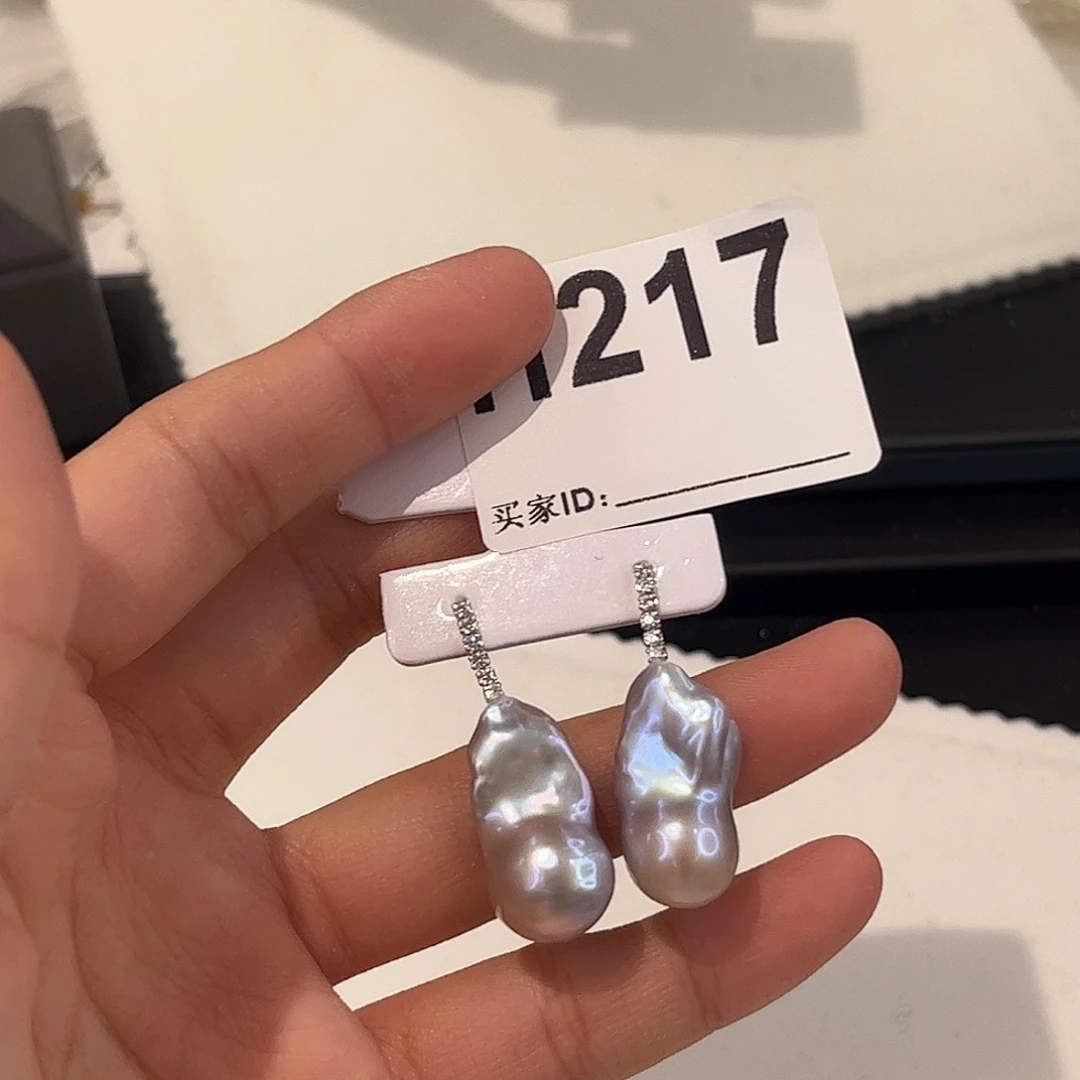 银S925镶嵌耳饰淡水珍珠