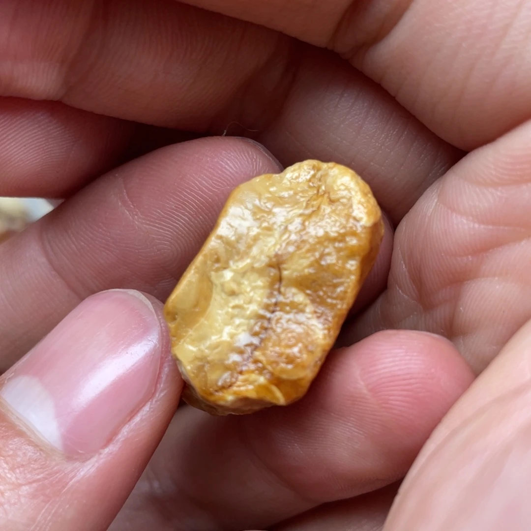 定制琥珀未镶嵌天然蜜蜡