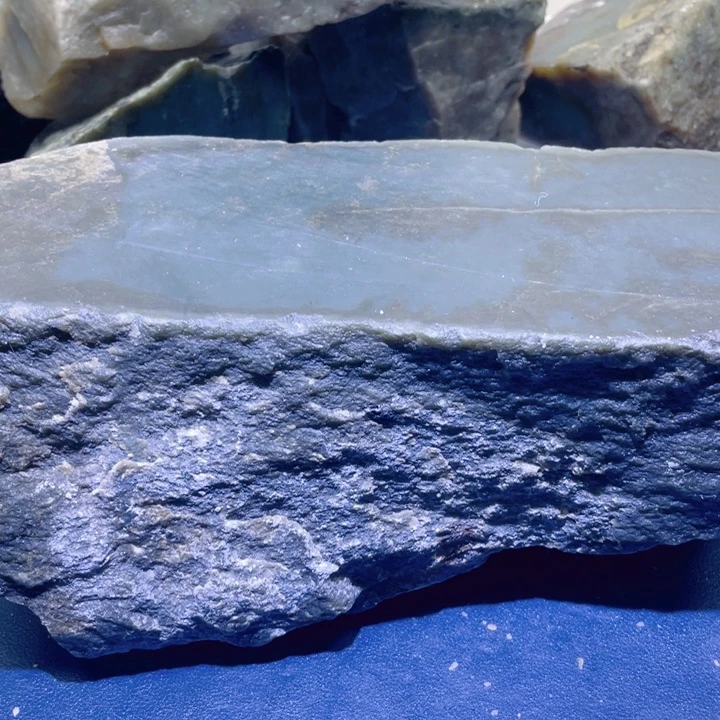 万***意和田玉未镶嵌珠宝半成品