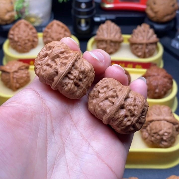 【闪购商品】文玩核桃吊坠门头沟元宝