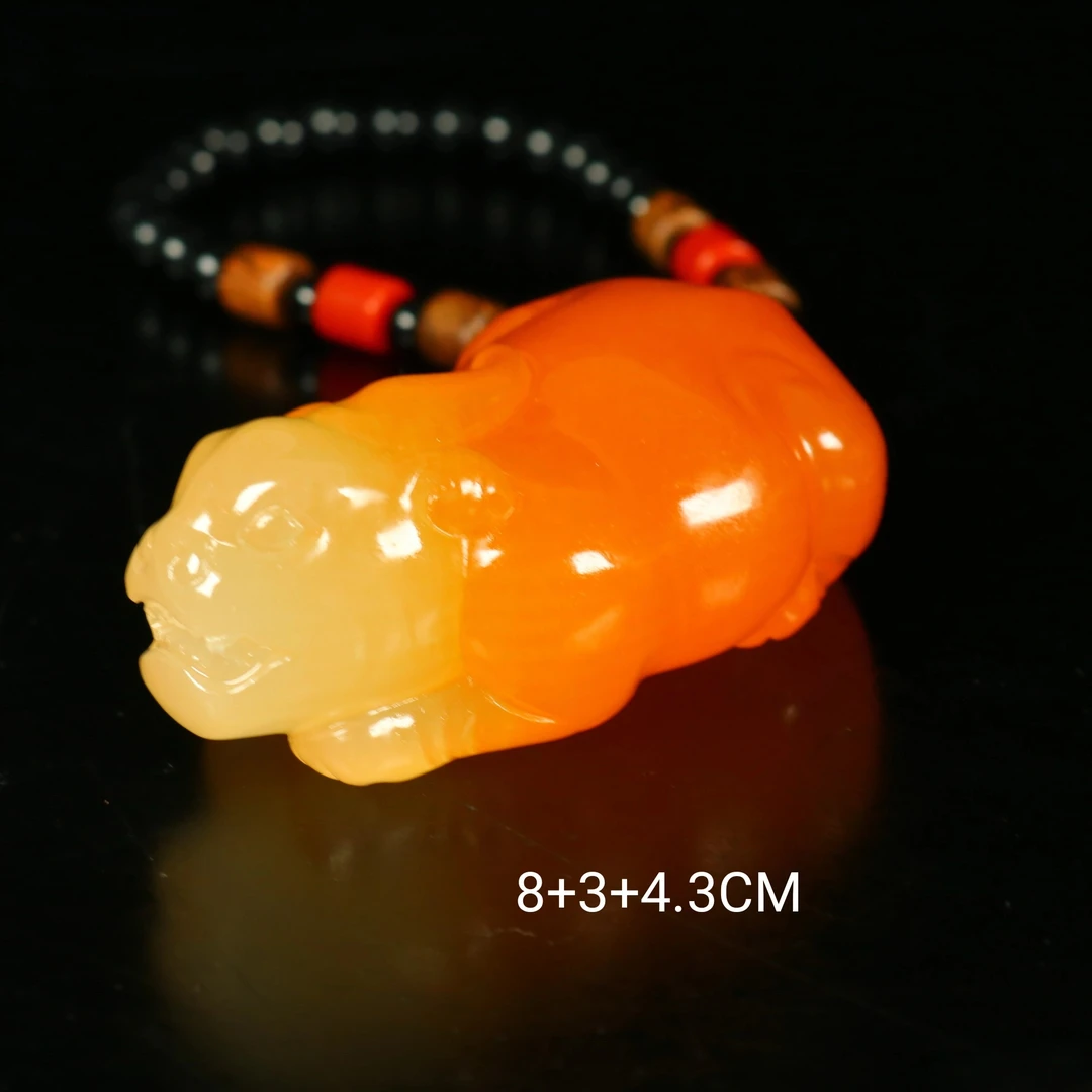 品种：印尼金冻石 题材：貔貅 尺寸：8+3+4.3CM左右