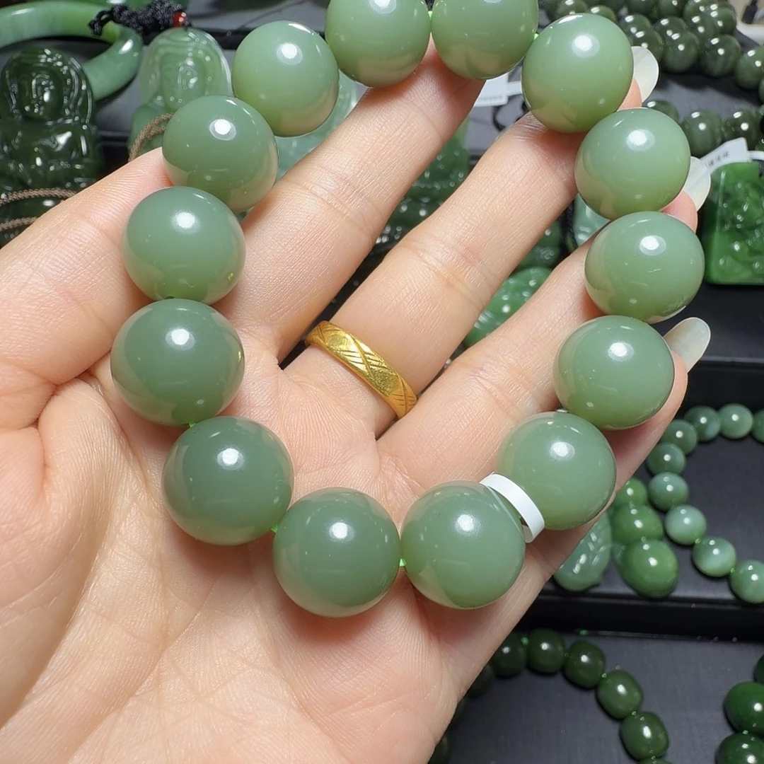 和田玉（碧玉）未镶嵌颈饰