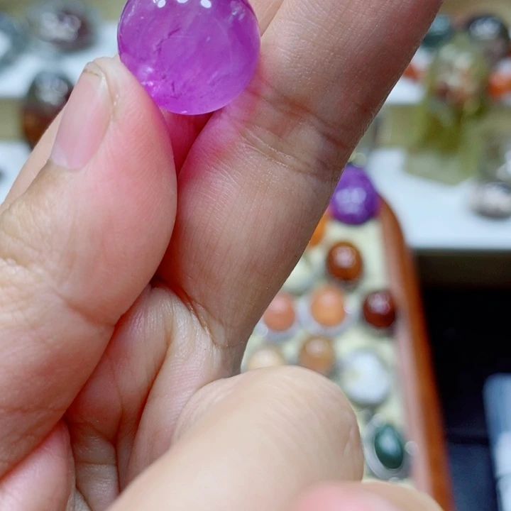 未镶嵌颈饰水晶水晶