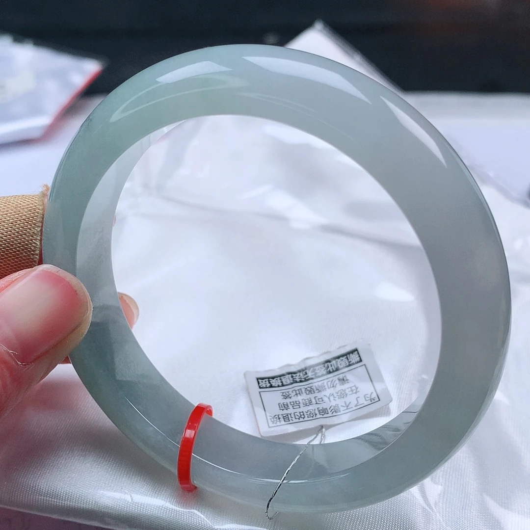 翡翠手镯未镶嵌57圈