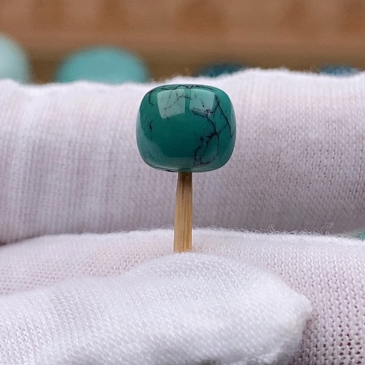 曦***绿松石未镶嵌珠宝奇石