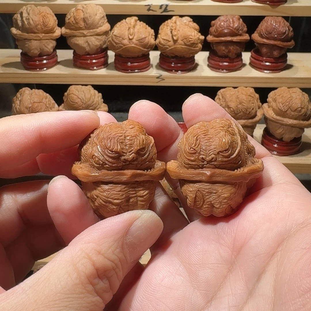 文玩核桃把件尺寸37龙蟾