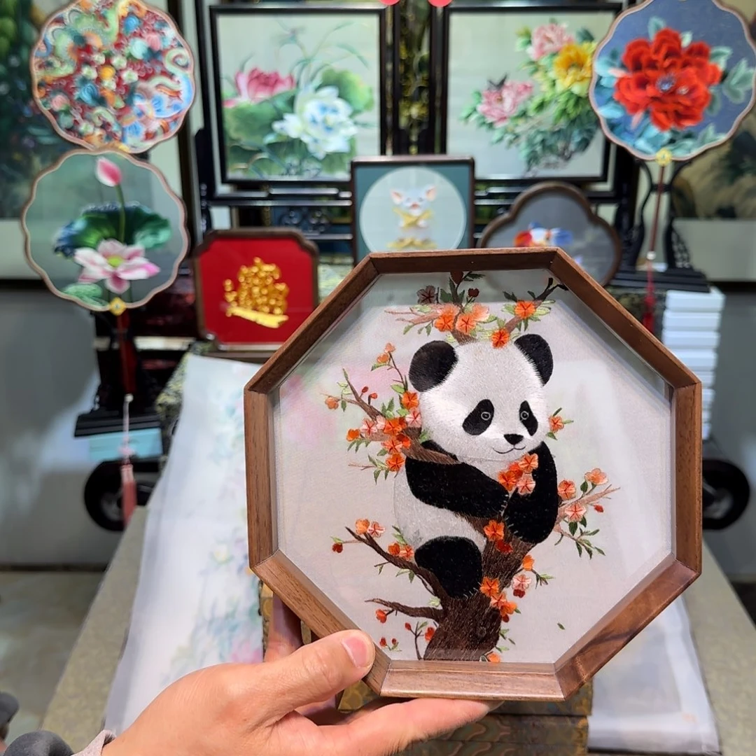 刺绣刺绣工艺精湛