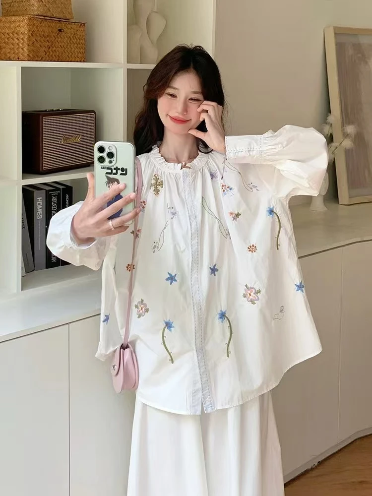 【刺绣花园】2025法式彩色刺绣花边圆领宽松高级感衬衫女