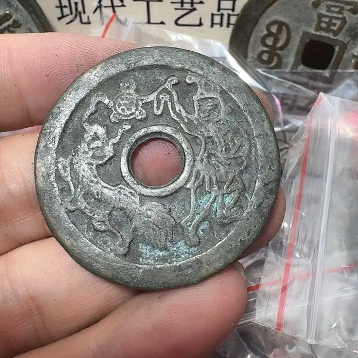 七****铜现代工艺品花钱