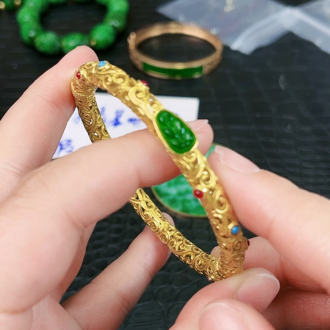 翡翠颈饰银S925镶嵌手镯