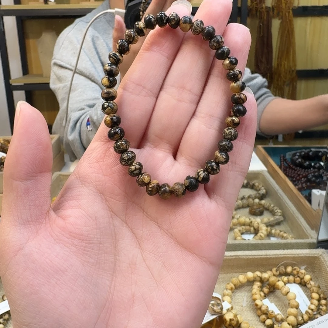 琥珀未镶嵌裸石抚顺琥珀6mm黑白花