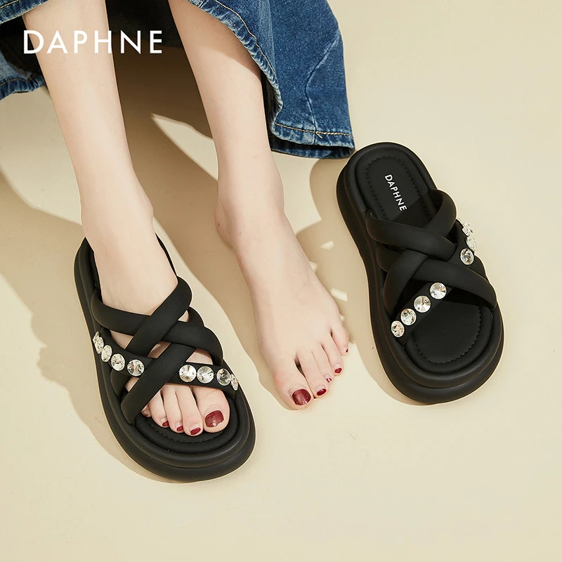 达芙妮黑色松糕厚底拖鞋女款2025新款夏季外穿凉拖增高沙滩一字拖