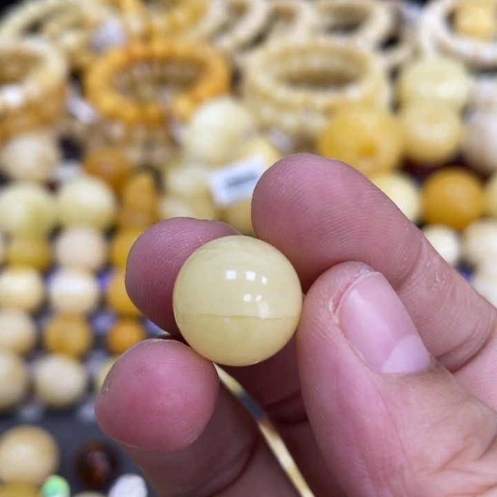 裸石蜜蜡未镶嵌14.6mm