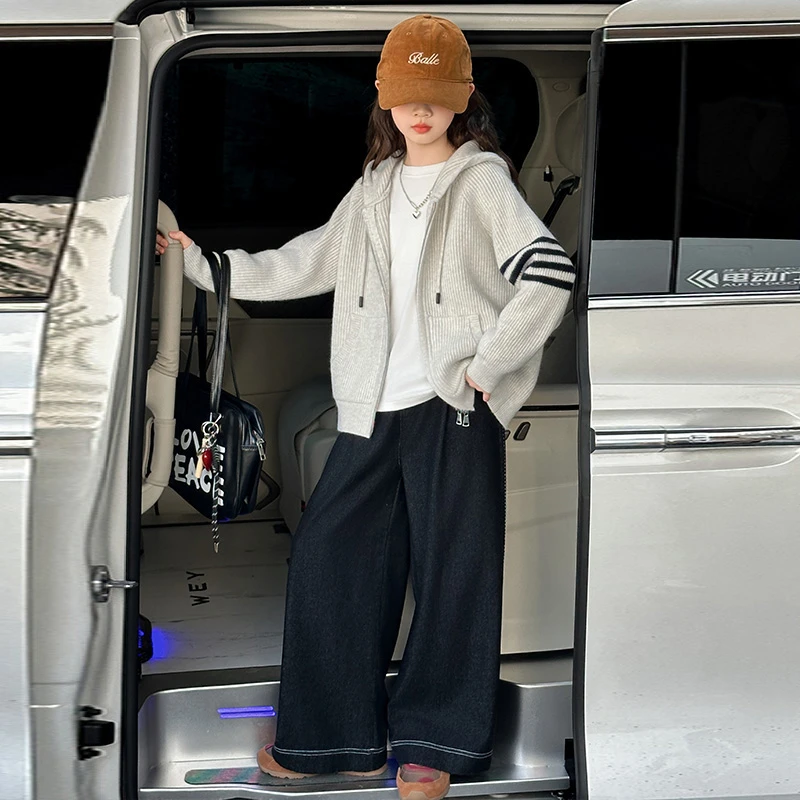 女童秋装套装2025新款儿童洋气毛衣牛仔裤两件套大童公主时髦衣服